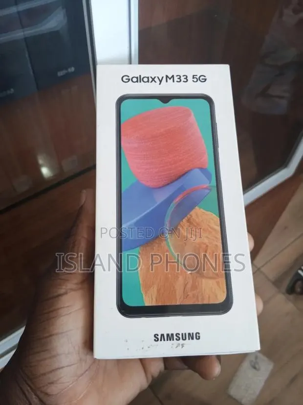 New Samsung Galaxy M33 128 GB Black · Photo 1