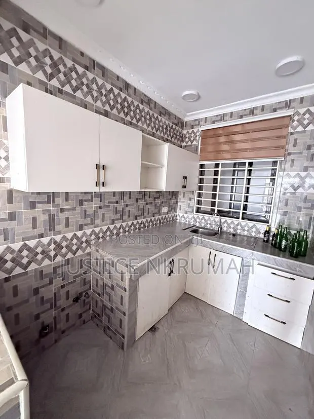 2bdrm Apartment in Mr. Justice Estate, Old Barrier for rent · Photo 1
