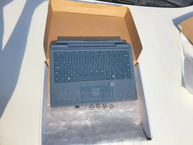 Detachable Collaboration Keyboard K21m Dell Latitude 7350 No Pen · Photo 1