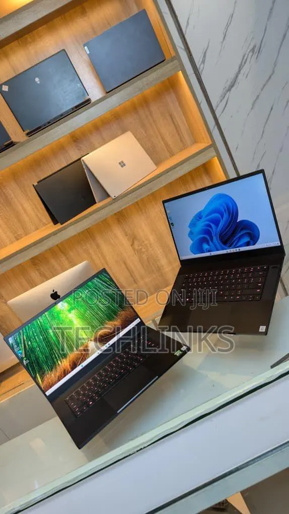Laptop Razer Blade Advanced 16GB Intel Core i7 SSD 512GB · Photo 1