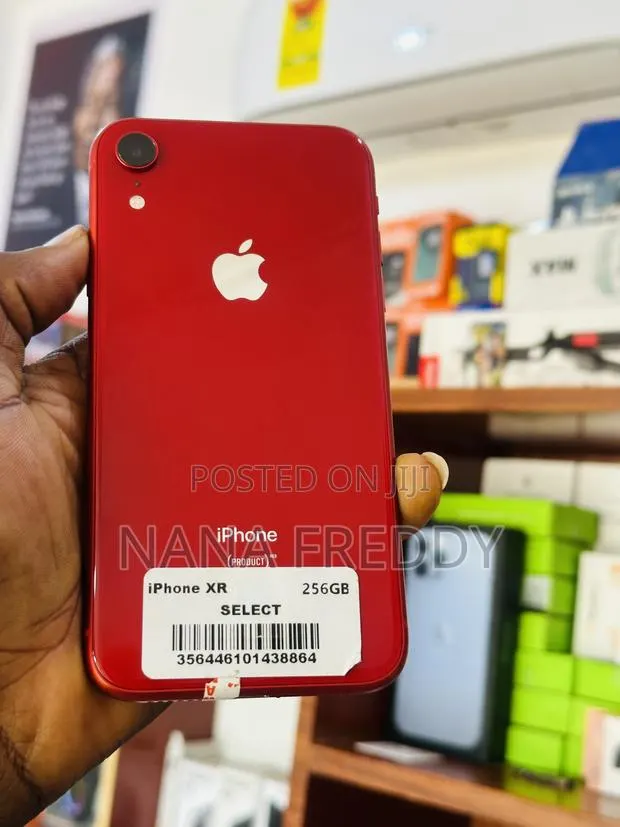 Apple iPhone XR 256 GB Red · Photo 1