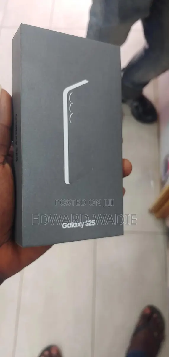 New Samsung Galaxy S25 256 GB Black