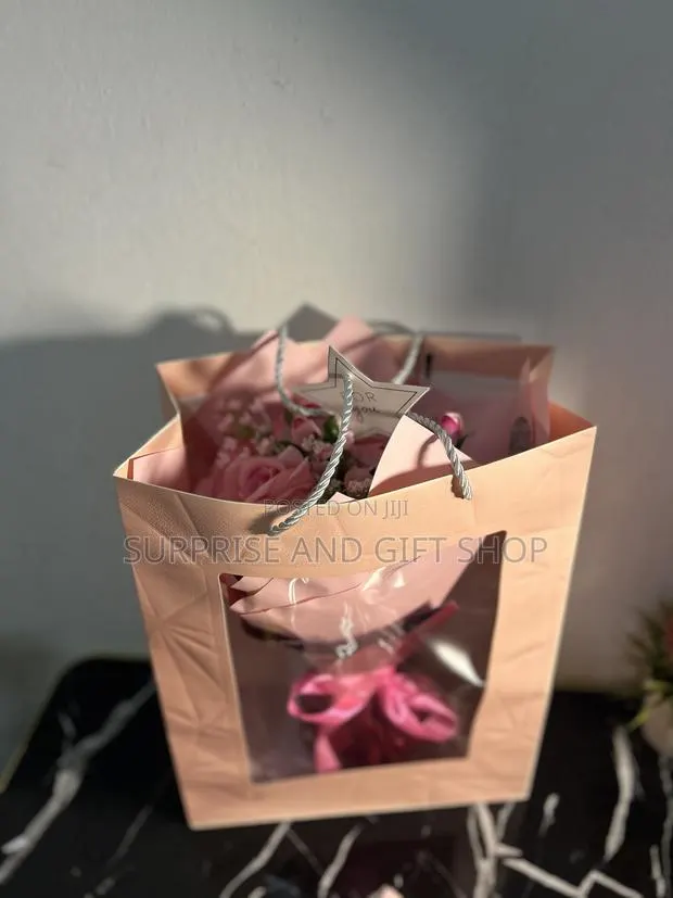 Flower Bouquet · Photo 2