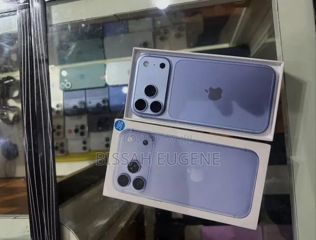 New Apple iPhone 18 Pro 256 GB Blue · Photo 1