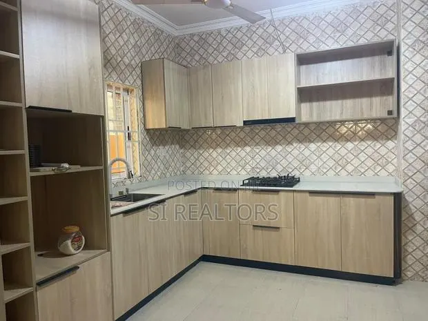 3bdrm Bungalow in Lashibi, Spintex for rent · Photo 2
