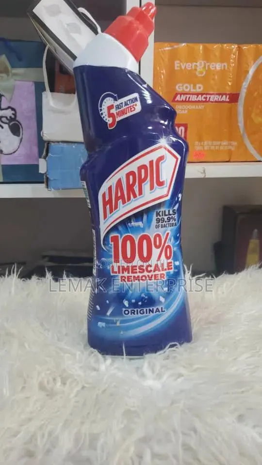 Harpic 100% Limescale Remover Original 750ml Liquid Toilet Cleaner. · Photo 2