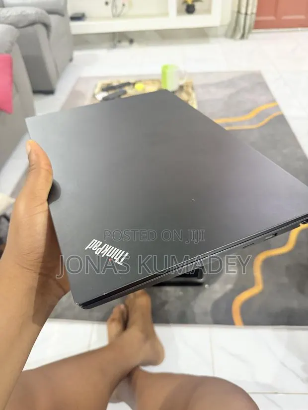 Laptop Lenovo ThinkPad E585 16GB AMD Ryzen 5 SSHD+SSD 256GB · Photo 1