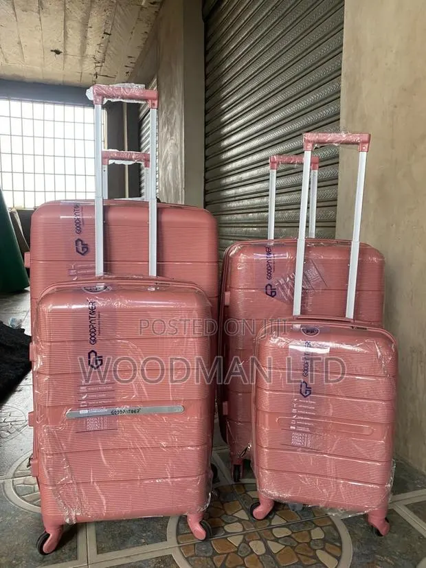 Sizable 4set Luggage Set, Unbreakable · Photo 1
