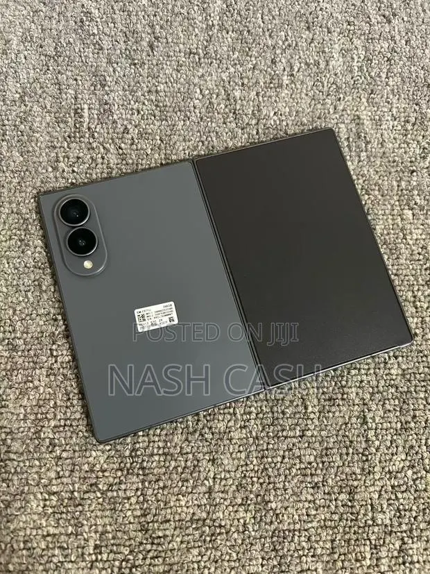 Samsung Galaxy Z Fold8 256 GB Black · Photo 1