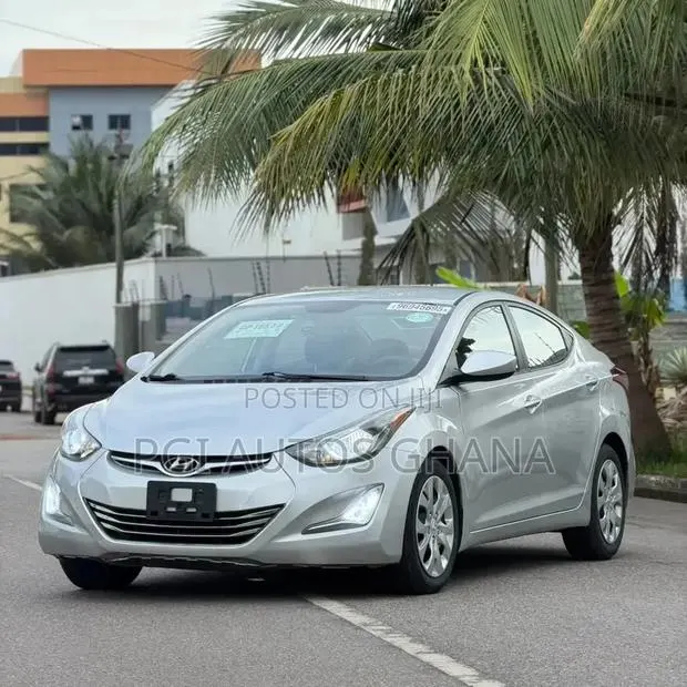 Hyundai Elantra SE Sedan FWD (1.8L 4cyl 6A) 2016 Silver · Photo 1