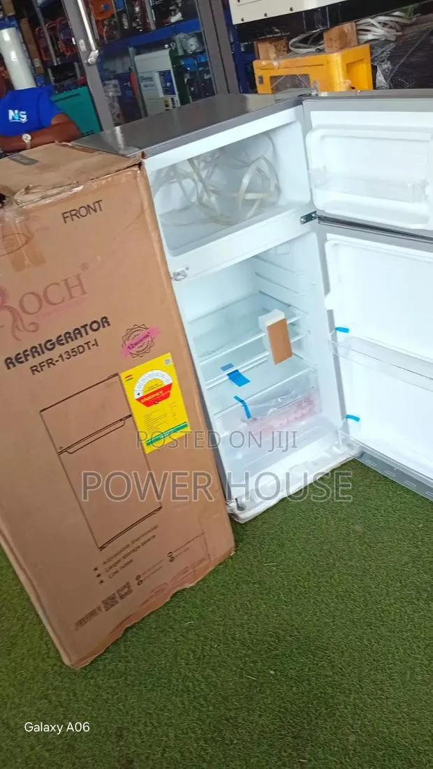 Secure, Spacious Super Efficient Roch 112leco-Friendly Cooling Roch · Photo 1