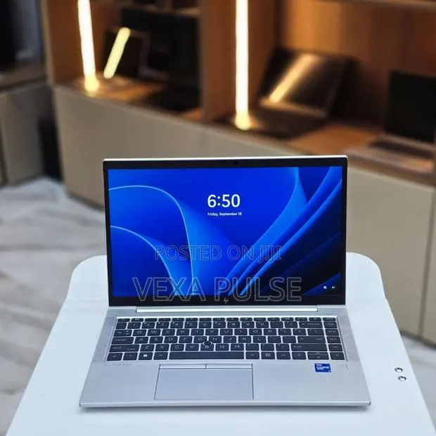 Laptop HP EliteBook 840 G8 16GB Intel Core i7 SSD 256GB · Photo 1