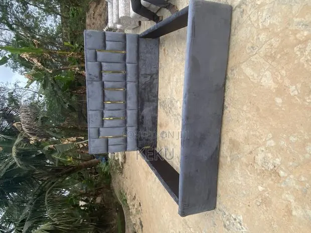 Normal King Size Bed · Photo 1