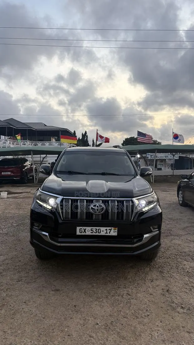 Toyota Land Cruiser Prado 2017 Black · Photo 1
