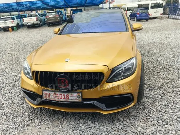 Mercedes-Benz C63 2016 Yellow · Photo 1