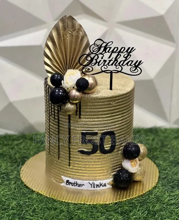 Golden Birthday Cake · Photo 1
