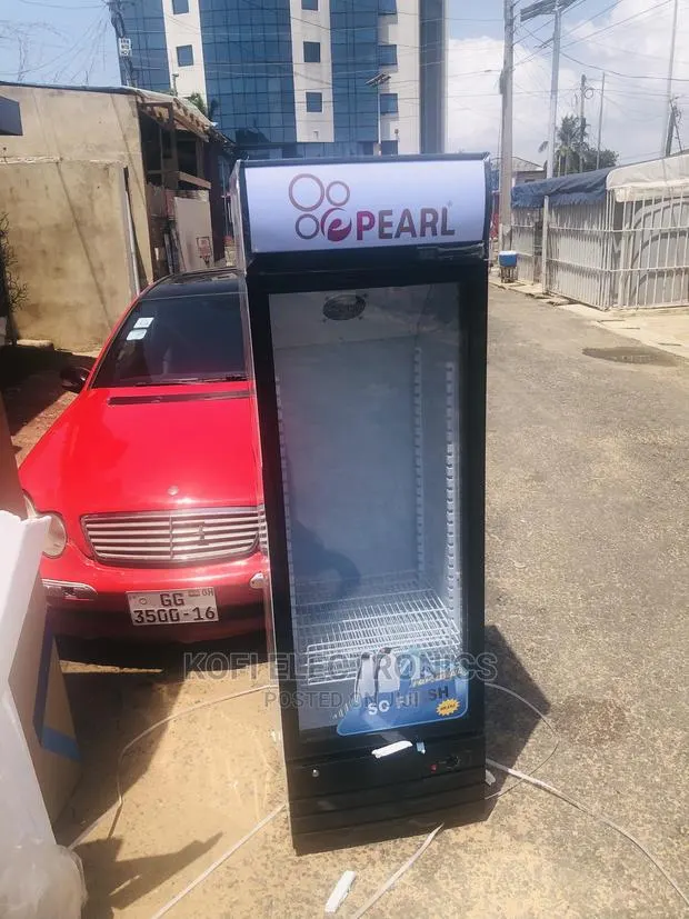 Pearl PVC-49 Showcase Fridge400l · Photo 1