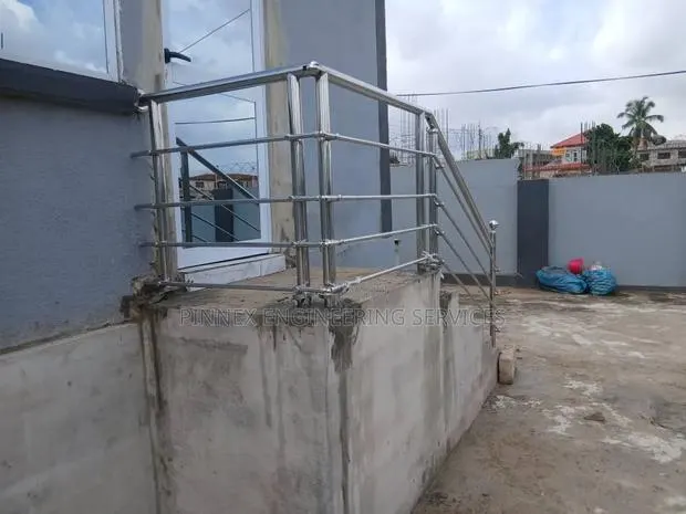 Stainless Steel Staircase Railings · Photo 1