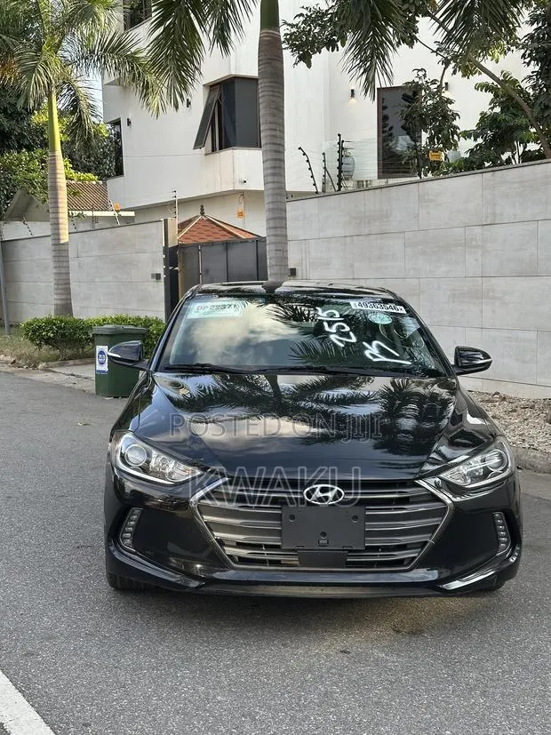 Hyundai Elantra 2017 Black · Photo 1