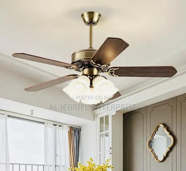 5 Blades Classic Ceiling Fan · Photo 1