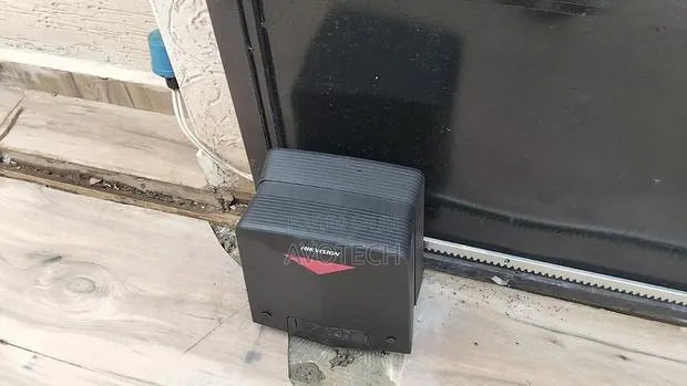 Gate Motor · Photo 1
