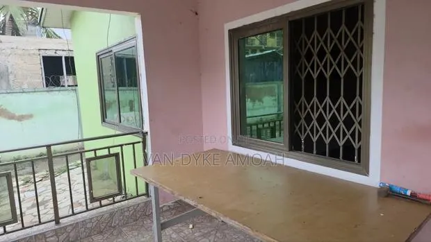 7bdrm House in Galilea for sale · Photo 6