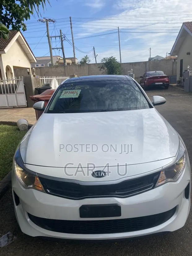Kia Optima EX 2018 White · Photo 1