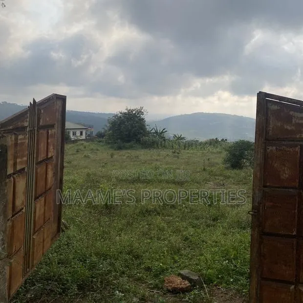 1 Acre Good for Commercial at Peduase Around Presidential Lo · Photo 1