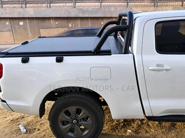 New Retractable Bed Cover for Zonda Tec (GWM Poer) Pickup Truck · Photo 1