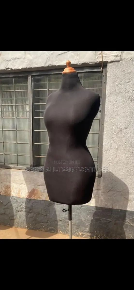 Fully Pinnable Dummy/Mannequin · Photo 1