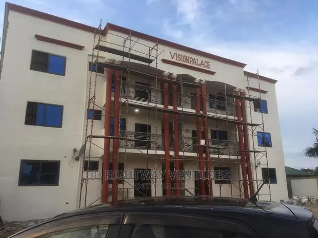 Scaffolding · Photo 1