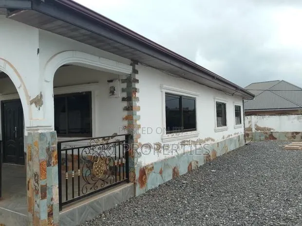 3bdrm House in Dki Properties, Oyibi for sale · Photo 1