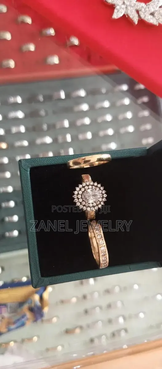 Original Gold Dust Wedding Rings · Photo 2