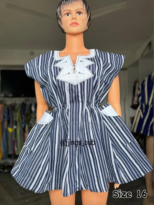 Ladies Smock Tops · Photo 1