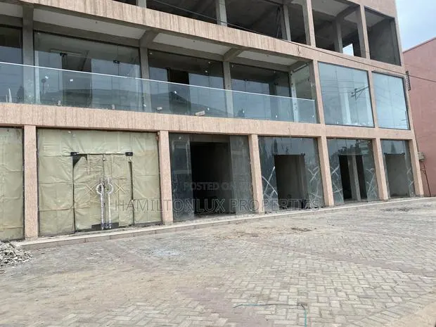 Spacious Shops in East Legon Lane · Photo 1