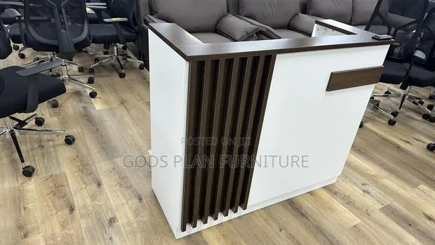 Front Receptionist Desk · Photo 1