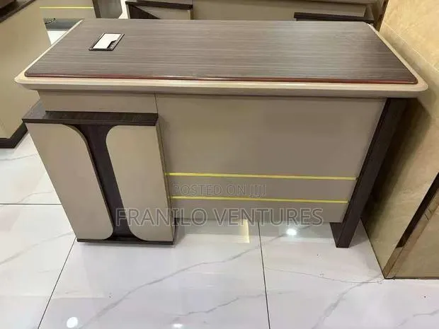 Modern Desk With Attached Drawers · Photo 1