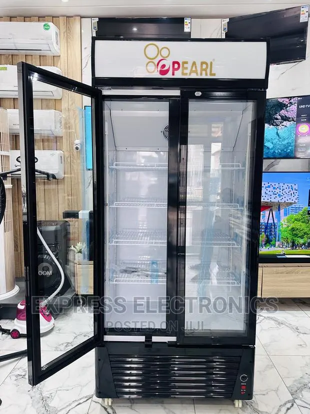 Sleek Durable PVC 622-2b Double Door Display Pearl · Photo 1