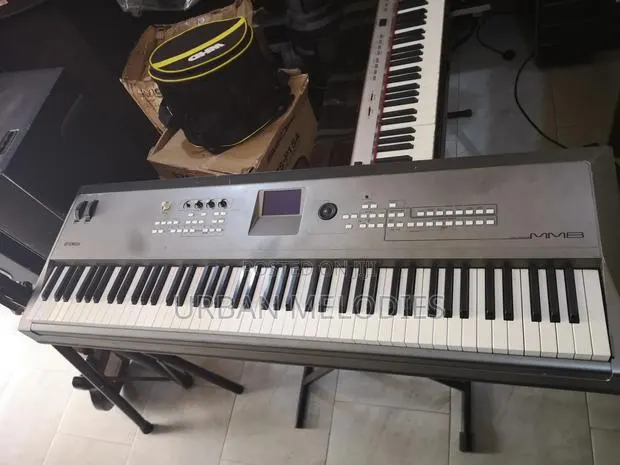 Yamaha Mm8 Synth Keyboard · Photo 1