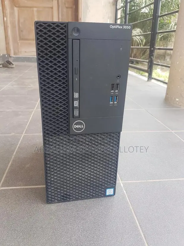 Desktop Computer Dell OptiPlex 3050 4GB Intel Core i3 HDD 500GB · Photo 1