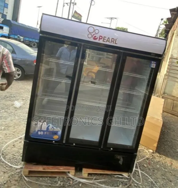 Trust New Pearl PVC-150 3-Door Glass Display Fridge Beverage Cooler · Photo 1