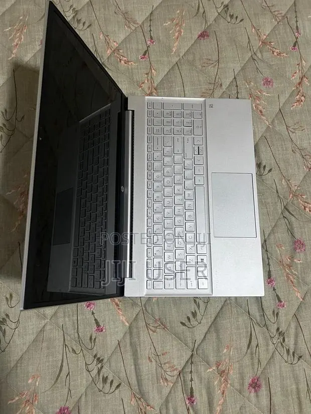 Laptop HP 8GB Intel Core i7 SSD 512GB · Photo 1