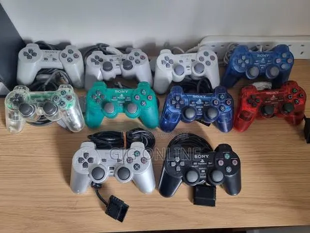 Uk Used Ps 2 Controller · Photo 2