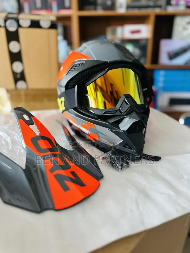 Orz Motorcycle Helmet New In Box · Photo 4
