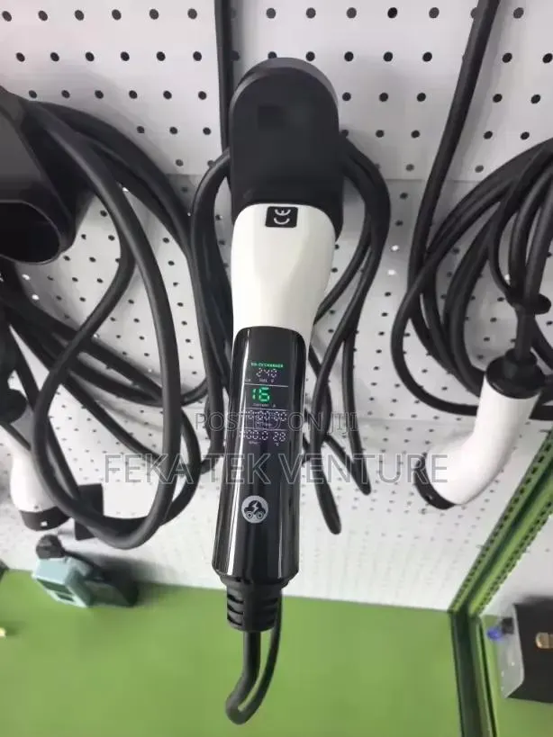2 in 1 Ev Charger and Discharger 3.5KW Travel Charger