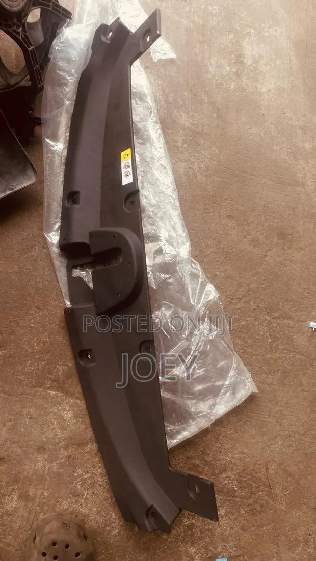 Toyota Corolla 2020 Radiator Panel Available as Seen · Photo 1