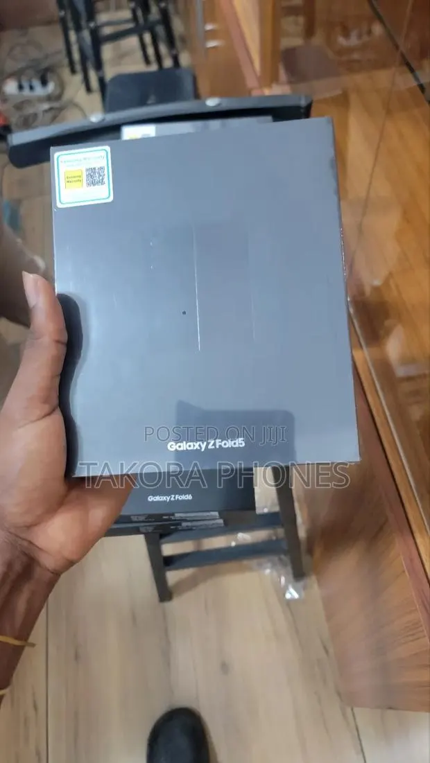 New Samsung Galaxy Z Fold 5 256 GB Black · Photo 1