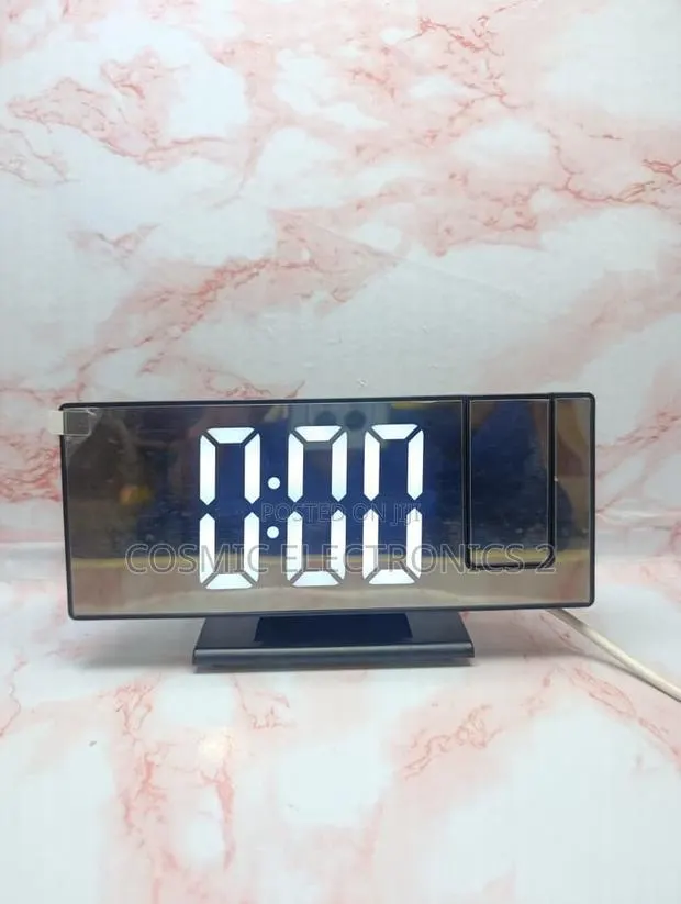 Digital LED Projection Alarm Clock With 180° Rotatable Projector · Photo 1