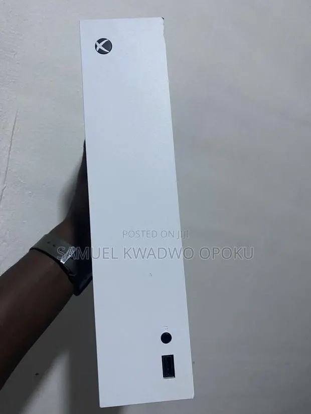 Series S With Elite 2 Controller · Photo 1