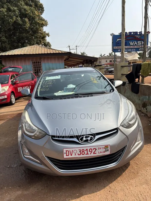 Hyundai Elantra SE Sedan FWD (1.8L 4cyl 6A) 2016 Silver · Photo 1